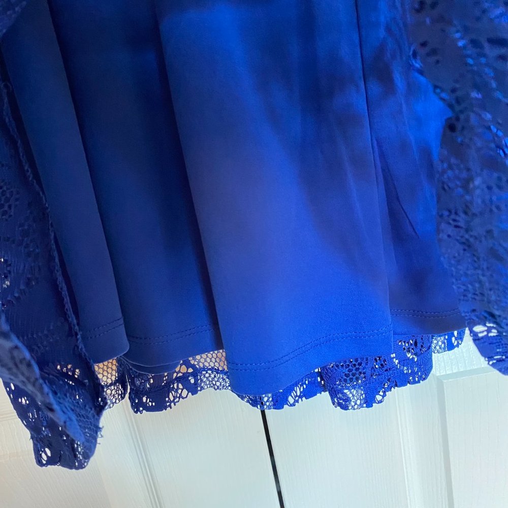 London Times Blue Lace Dress - Size 4P - Picture 13 of 16